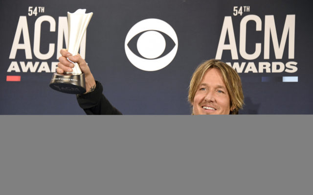 Keith Urban bags first ACM Entertainer of the Year honor