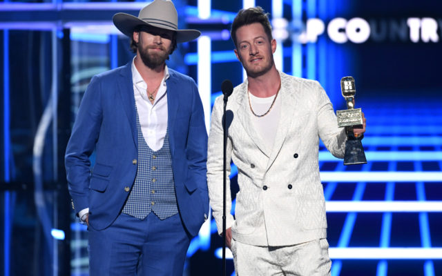 Luke Combs, Florida Georgia Line, Kenny Chesney among country winners at Billboard Music Awards