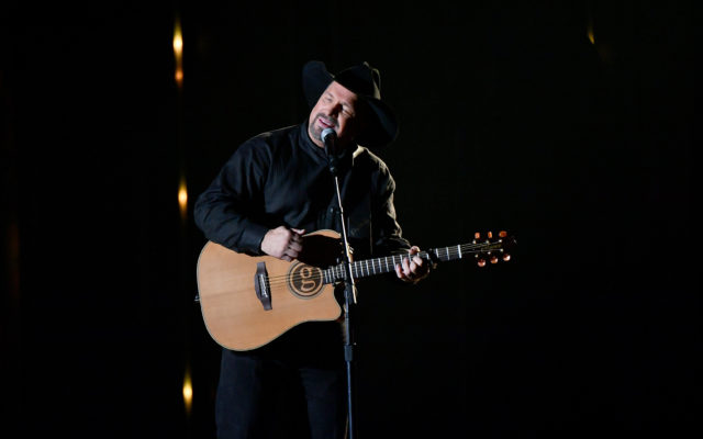 Garth Brooks is coming to Canada on his Stadium Tour