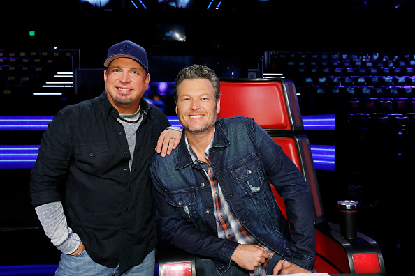 Garth Brooks and Blake Shelton will be hanging out in a “Dive Bar” together this summer